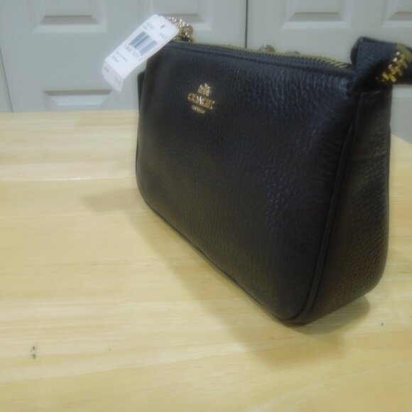 Coach NWT Black Pebbled Leather Large Wristlet - Picture 3 of 4